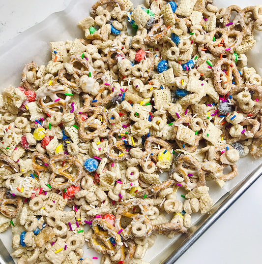[RECIPE] Salty-Sweet Party Mix!